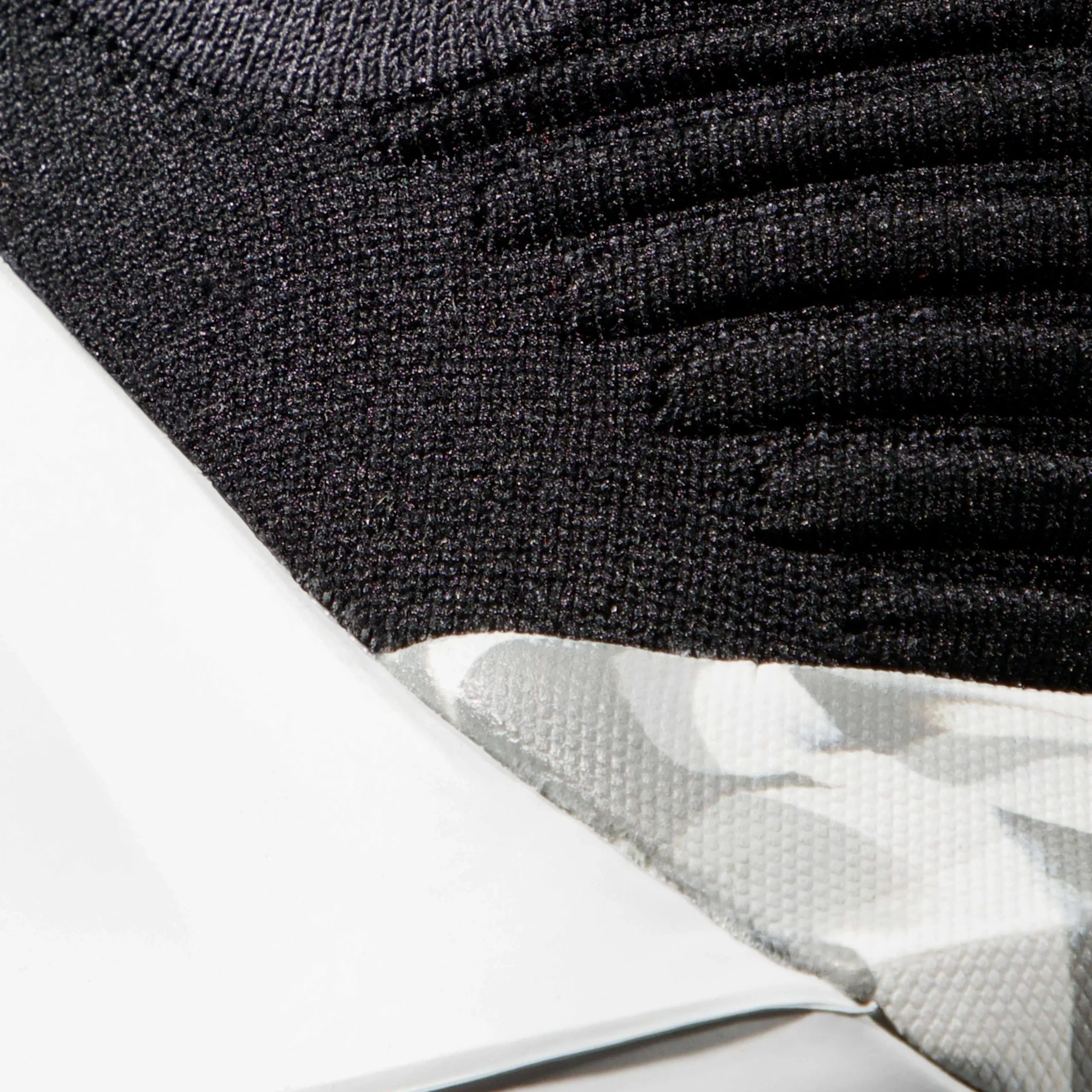 Hueco Knit II Low Women